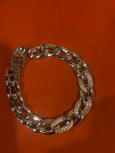 Load image into Gallery viewer, Cuban Chain bracelet
